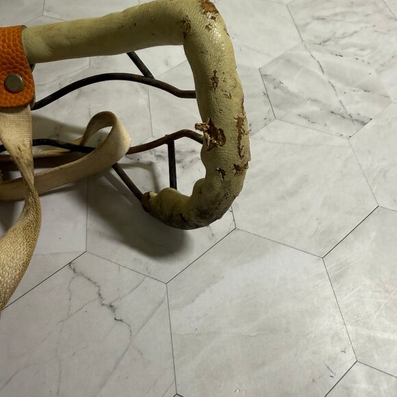 Vintage Catcher’s Mask MacGregor G916, 1940s Metal, Leather Padding Canvas Strap - Picture 4 of 9